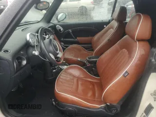 2008 MINI Convertible S z VIN WMWRH33588TL96257, wystawiony jako Copart lot #58298765 z przebiegiem 89 463 mil mil oraz Czysty tytuł • Clean title. Historia ofert i sprzedaży dostępna na DreamBid. Obrazek 7.
