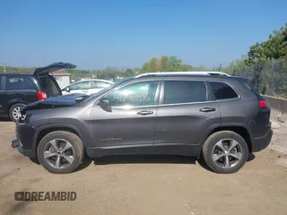 2019 Jeep Cherokee Limited z VIN 1C4PJMDX2KD463523, wystawiony jako IAAI lot #42276206 z przebiegiem 56 542 mil mil oraz . Historia ofert i sprzedaży dostępna na DreamBid. Obrazek 15.