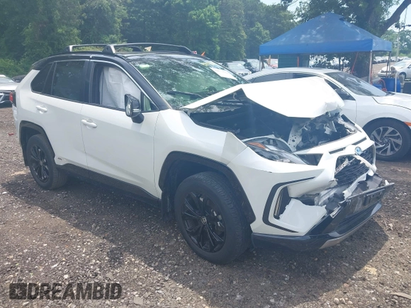 2022 Toyota RAV4 Hybrid XSE with VIN JTME6RFV2ND528229, listed as a IAAI auction lot 42573569 with 40,577 mi miles and . Bid and sale history available at DreamBid. Image 1.