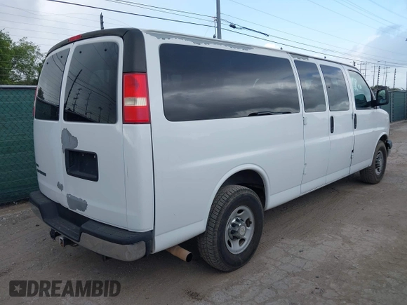 2011 Chevrolet Express Passenger 1LT with VIN 1GAZG1FG5B1149331, listed as a IAAI auction lot 42550417 with 132,390 mi miles and . Bid and sale history available at DreamBid. Image 4.