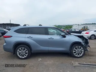 2023 Toyota Highlander L with VIN 5TDKDRBH7PS014618, listed as a IAAI auction lot 42363989 with 39,142 mi miles and . Bid and sale history available at DreamBid. Image 14.