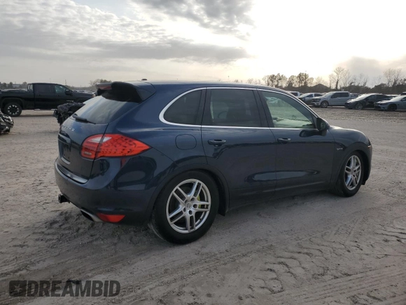 2014 Porsche Cayenne S Hybrid с VIN WP1AE2A21ELA51223, выставлен на аукционе Copart как лот 45517455 с пробегом 136 087 миль миль и Списание • Salvage title. История ставок и продаж доступна на DreamBid. Изображение 3.