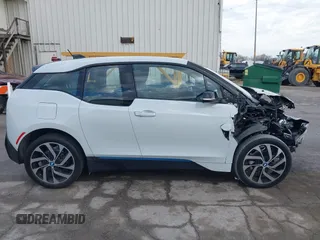 2016 BMW i3 z VIN WBY1Z2C57GV556766, wystawiony jako IAAI lot #41909815 z przebiegiem 51 291 mil mil oraz . Historia ofert i sprzedaży dostępna na DreamBid. Obrazek 14.
