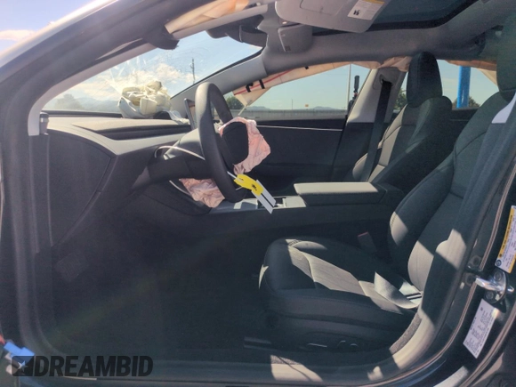 2025 Tesla Model 3 Long Range z VIN 5YJ3E1EA0SF931348, wystawiony jako Copart lot #57074935 z przebiegiem 2 153 mil mil oraz Szkoda całkowita • Salvage title. Historia ofert i sprzedaży dostępna na DreamBid. Obrazek 7.