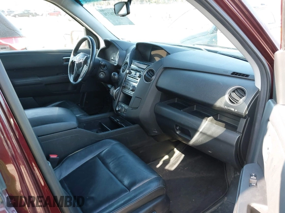 2014 Honda Pilot Touring with VIN 5FNYF4H93EB502117, listed as a IAAI auction lot 42086774 with 111,003 mi miles and . Bid and sale history available at carsss.com. Image 5.