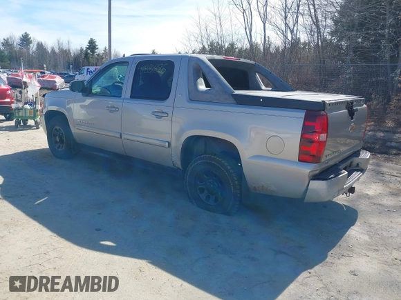 2007 Chevrolet Avalanche LTZ z VIN 3GNFK12357G123484, wystawiony jako IAAI lot #41881886 z przebiegiem 181 223 mil mil oraz . Historia ofert i sprzedaży dostępna na DreamBid. Obrazek 3.