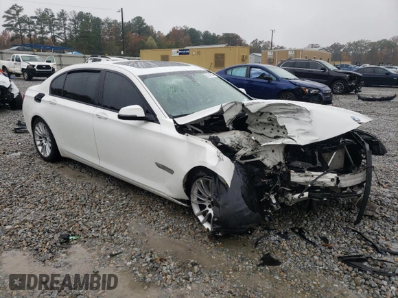 2015 BMW 7 Series 740Li xDrive with VIN WBAYF4C56FD873962, listed as a Copart auction lot 81547544 with 0 mi miles and Salvage Title. Bid and sale history available at carsss.com. Image 4.