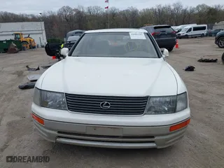 1996 Lexus LS 400 with VIN JT8BH22F8T0039047, listed as a IAAI auction lot 41883243 with 185,921 mi miles. Bid and sale history available at carsss.com. Image 11.