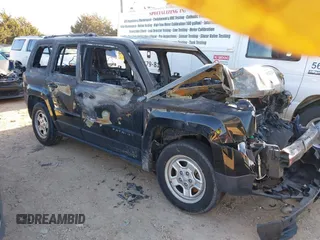 2015 Jeep Patriot Sport z VIN 1C4NJPBA1FD284659, wystawiony jako IAAI lot #41127124 z przebiegiem Nie podano mil oraz . Historia ofert i sprzedaży dostępna na DreamBid. Obrazek 1.