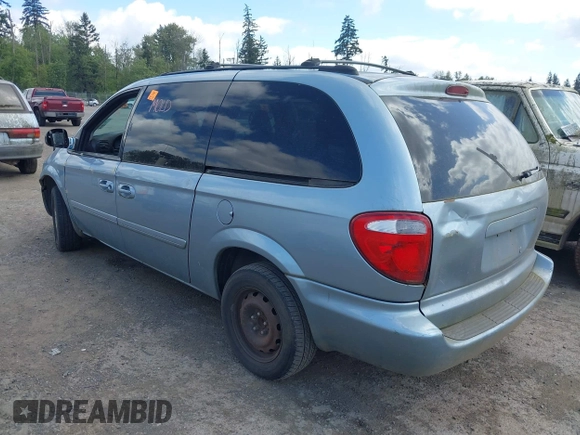 2005 Dodge Caravan SXT with VIN 2D4GP44LX5R528909, listed as a IAAI auction lot 42248957 with Not Provided miles and . Bid and sale history available at DreamBid. Image 3.