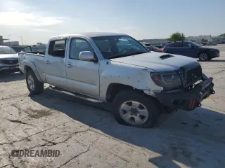 2007 Toyota Tacoma z VIN 5TEMU52N27Z381856, wystawiony jako Copart lot #52943985 z przebiegiem 241 481 mil mil oraz Szkoda całkowita • Salvage title. Historia ofert i sprzedaży dostępna na DreamBid. Obrazek 4.