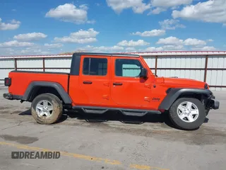 2020 Jeep Gladiator Sport S с VIN 1C6HJTAG1LL154854, выставлен на аукционе IAAI как лот 42272169 с пробегом 66 909 миль миль и . История ставок и продаж доступна на DreamBid. Изображение 13.