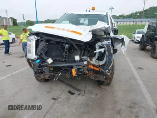 2024 Ford F-250 XL z VIN 1FT7X2BA9REC20703, wystawiony jako IAAI lot #42271124 z przebiegiem Nie podano mil oraz . Historia ofert i sprzedaży dostępna na DreamBid. Obrazek 12.