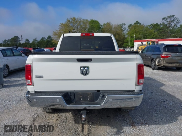 2017 Ram 1500 Laramie z VIN 1C6RR6NG9HS556255, wystawiony jako IAAI lot #41889626 z przebiegiem 90 141 mil mil oraz . Historia ofert i sprzedaży dostępna na DreamBid. Obrazek 16.