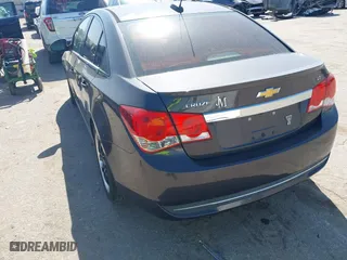 2015 Chevrolet Cruze LT with VIN 1G1PE5SB0F7253355, listed as a IAAI auction lot 41992242 with 1 mi miles. Bid and sale history available at carsss.com. Image 3.