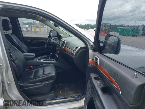 2011 Jeep Grand Cherokee Limited with VIN 1J4RR5GT9BC652279, listed as a IAAI auction lot 42444740 with 180,014 mi miles and . Bid and sale history available at DreamBid. Image 5.