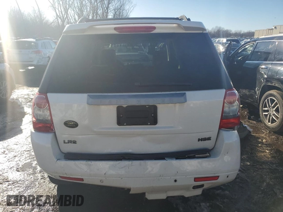 2010 Land Rover LR2 HSE z VIN SALFR2BN4AH205448, wystawiony jako Copart lot #46486275 z przebiegiem 132 240 mil mil oraz Szkoda całkowita • Salvage title. Historia ofert i sprzedaży dostępna na DreamBid. Obrazek 6.