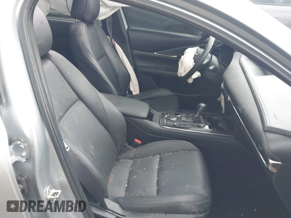 2021 Mazda CX-30 Preferred with VIN 3MVDMBCL6MM240663, listed as a IAAI auction lot 42165803 with 52,262 mi miles and . Bid and sale history available at DreamBid. Image 5.