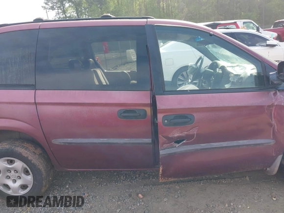 2002 Dodge Caravan SE with VIN 1B8GP25352B679162, listed as a IAAI auction lot 42031385 with 200,823 mi miles and . Bid and sale history available at carsss.com. Image 14.