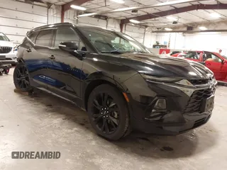 2021 Chevrolet Blazer RS z VIN 3GNKBKRS5MS552537, wystawiony jako IAAI lot #42203953 z przebiegiem 85 660 mil mil oraz . Historia ofert i sprzedaży dostępna na DreamBid. Obrazek 1.