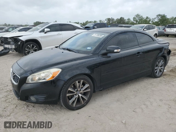 2012 Volvo C70 T5 with VIN YV1672MC7CJ131358, listed as a Copart auction lot 51735285 with 141,764 mi miles and Salvage Title. Bid and sale history available at carsss.com. Image 1.