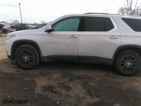 2018 Chevrolet Traverse LT Cloth with VIN 1GNEVGKW3JJ226764, listed as a IAAI auction lot 41784966 with 112,626 mi miles. Bid and sale history available at carsss.com. Image 14.