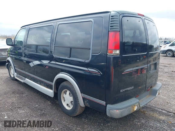 1999 Chevrolet Chevy Van z VIN 1GBFG15M0X1048842, wystawiony jako IAAI lot #41978139 z przebiegiem 188 274 mil mil oraz . Historia ofert i sprzedaży dostępna na DreamBid. Obrazek 3.
