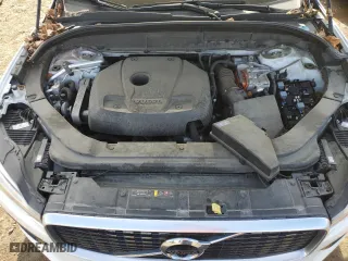 2019 Volvo XC60 R-Design with VIN LYVBR0DM8KB239250, listed as a Copart auction lot 53052715 with 70,693 mi miles and Salvage Title. Bid and sale history available at carsss.com. Image 12.
