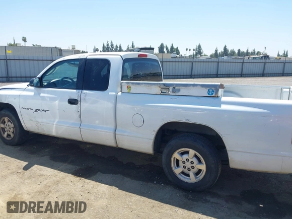 2001 Dodge Dakota с VIN 1B7GL22X91S188051, выставлен на аукционе IAAI как лот 40048902 с пробегом 304 305 миль миль и . История ставок и продаж доступна на DreamBid. Изображение 14.