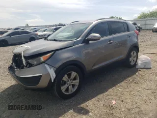 2011 Kia Sportage LX z VIN KNDPB3A2XB7062218, wystawiony jako Copart lot #54433555 z przebiegiem 132 819 mil mil oraz Szkoda całkowita • Salvage title. Historia ofert i sprzedaży dostępna na DreamBid. Obrazek 1.