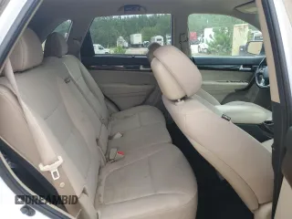 2015 Kia Sorento LX with VIN 5XYKTCA69FG562664, listed as a Copart auction lot 63301385 with 156,729 mi miles and Clean title. Bid and sale history available at DreamBid. Image 10.