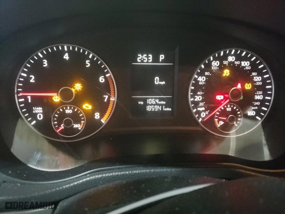 2015 Volkswagen Passat 1.8T Limited Edition with VIN 1VWAT7A33FC082226, listed as a Copart auction lot 52008225 with 185,941 mi miles and Clean Title. Bid and sale history available at carsss.com. Image 9.