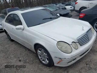 2005 Mercedes-Benz E-Class 3.2L with VIN WDBUF65JX5A700287, listed as a IAAI auction lot 41852551 with 1 mi miles. Bid and sale history available at carsss.com. Image 1.