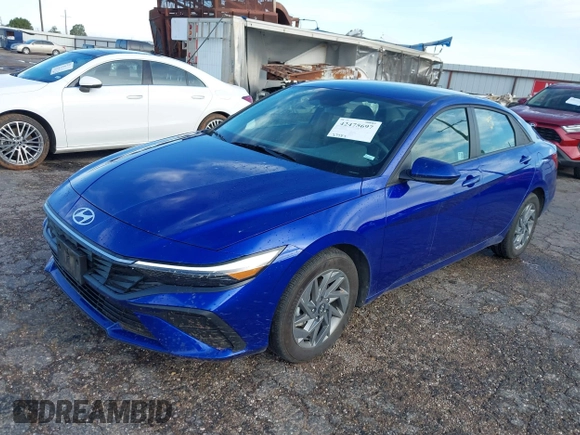 2024 Hyundai Elantra SEL z VIN KMHLM4DG5RU823587, wystawiony jako IAAI lot #42475697 z przebiegiem 27 753 mil mil oraz . Historia ofert i sprzedaży dostępna na DreamBid. Obrazek 17.
