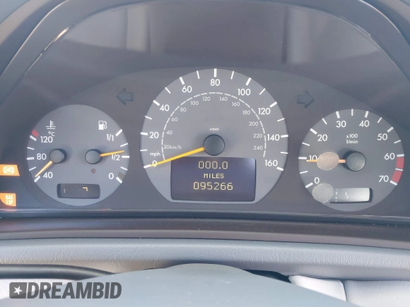 2002 Mercedes-Benz CLK 320/430 with VIN WDBLJ70G82T120757, listed as a IAAI auction lot 41899108 with 95,266 mi miles and . Bid and sale history available at DreamBid. Image 7.