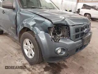 2011 Ford Escape Hybrid с VIN 1FMCU5K34BKC19603, выставлен на аукционе IAAI как лот 41895045 с пробегом 117 922 миль миль и . История ставок и продаж доступна на DreamBid. Изображение 6.