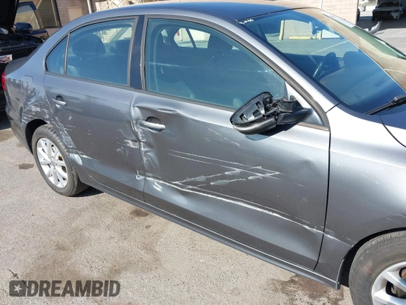 2011 Volkswagen Jetta SE с VIN 3VWDZ7AJ9BM395509, выставлен на аукционе IAAI как лот 41856879 с пробегом 126 169 миль миль и . История ставок и продаж доступна на DreamBid. Изображение 6.