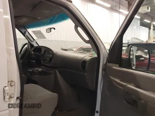 2008 Ford Econoline Passenger XL with VIN 1FDSS31L38DA89091, listed as a IAAI auction lot 41376194 with 136,554 mi miles and . Bid and sale history available at DreamBid. Image 5.