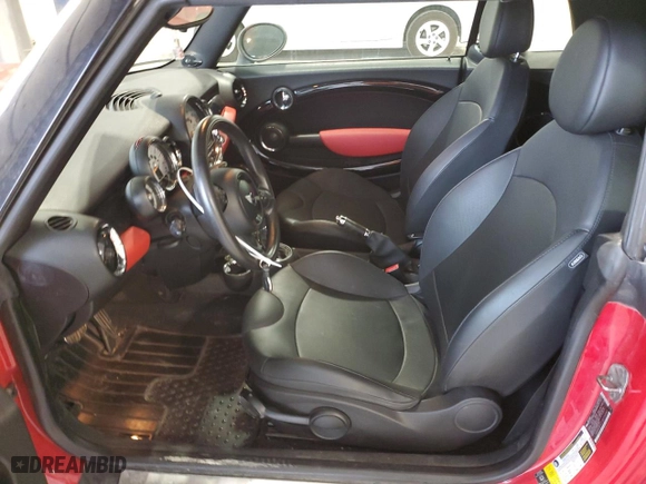 2011 MINI Cooper Convertible s with VIN WMWZP3C51BT249062, listed as a Copart auction lot 87472624 with 30,402 mi miles and Salvage Title. Bid and sale history available at carsss.com. Image 7.