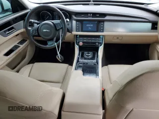 2017 Jaguar XF 35t Premium with VIN SAJBD4BV7HCY48451, listed as a Copart auction lot 58133385 with 65,085 mi miles and Salvage title. Bid and sale history available at DreamBid. Image 8.