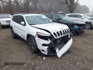 2017 Jeep Cherokee Latitude с VIN 1C4PJMCS1HW509295, выставлен на аукционе IAAI как лот 41909890 с пробегом 97 947 миль миль и . История ставок и продаж доступна на DreamBid. Изображение 6.