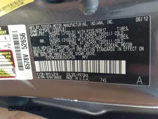2012 Toyota Sienna XLE AAS with VIN 5TDYK3DC8CS263406, listed as a IAAI auction lot 41971770 with 186,394 mi miles. Bid and sale history available at carsss.com. Image 9.