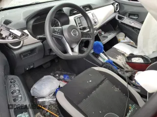 2021 Nissan Versa SV z VIN 3N1CN8EV9ML889734, wystawiony jako Copart lot #62571105 z przebiegiem 71 558 mil mil oraz Szkoda całkowita • Salvage title. Historia ofert i sprzedaży dostępna na DreamBid. Obrazek 8.