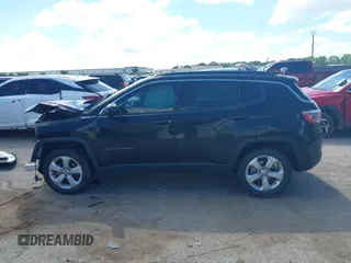 2018 Jeep Compass Altitude z VIN 3C4NJCBB0JT272524, wystawiony jako IAAI lot #42194559 z przebiegiem 125 608 mil mil oraz . Historia ofert i sprzedaży dostępna na DreamBid. Obrazek 14.
