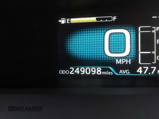 2016 Toyota Prius Two z VIN JTDKBRFU4G3531941, wystawiony jako IAAI lot #42023633 z przebiegiem 249 098 mil mil oraz . Historia ofert i sprzedaży dostępna na DreamBid. Obrazek 15.