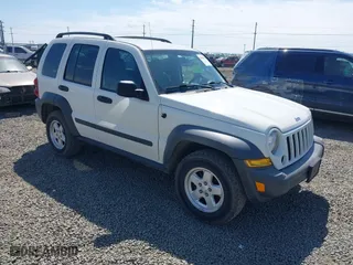 2006 Jeep Liberty Sport with VIN 1J4GL48K46W187567, listed as a IAAI auction lot 42096582 with 128,266 mi miles. Bid and sale history available at carsss.com. Image 1.