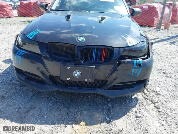 2011 BMW 3 Series 328i with VIN WBAPH7C54BE676462, listed as a IAAI auction lot 41769898 with 208,688 mi miles. Bid and sale history available at carsss.com. Image 6.