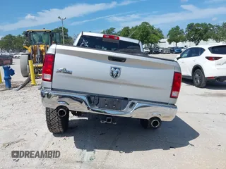 2014 Ram 1500 SLT z VIN 1C6RR6GT9ES477819, wystawiony jako IAAI lot #42358824 z przebiegiem 145 044 mil mil oraz . Historia ofert i sprzedaży dostępna na DreamBid. Obrazek 17.
