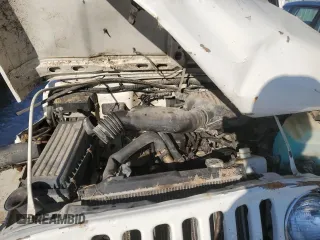 1998 Jeep Wrangler SE with VIN 1J4FY29P0WP707480, listed as a Copart auction lot 88546815 with 0 mi miles and Salvage Title. Bid and sale history available at carsss.com. Image 12.