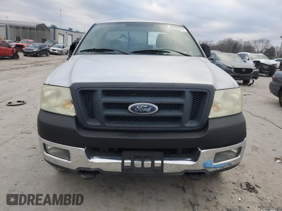 2005 Ford F-150 XL z VIN 1FTRF14595NB10329, wystawiony jako Copart lot #86282814 z przebiegiem 100 859 mil mil oraz Czysty tytuł • Clean title. Historia ofert i sprzedaży dostępna na DreamBid. Obrazek 5.